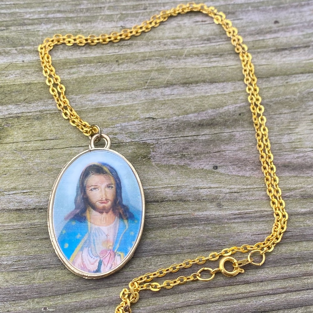 Jesus Mother Mary changing necklace gold tone